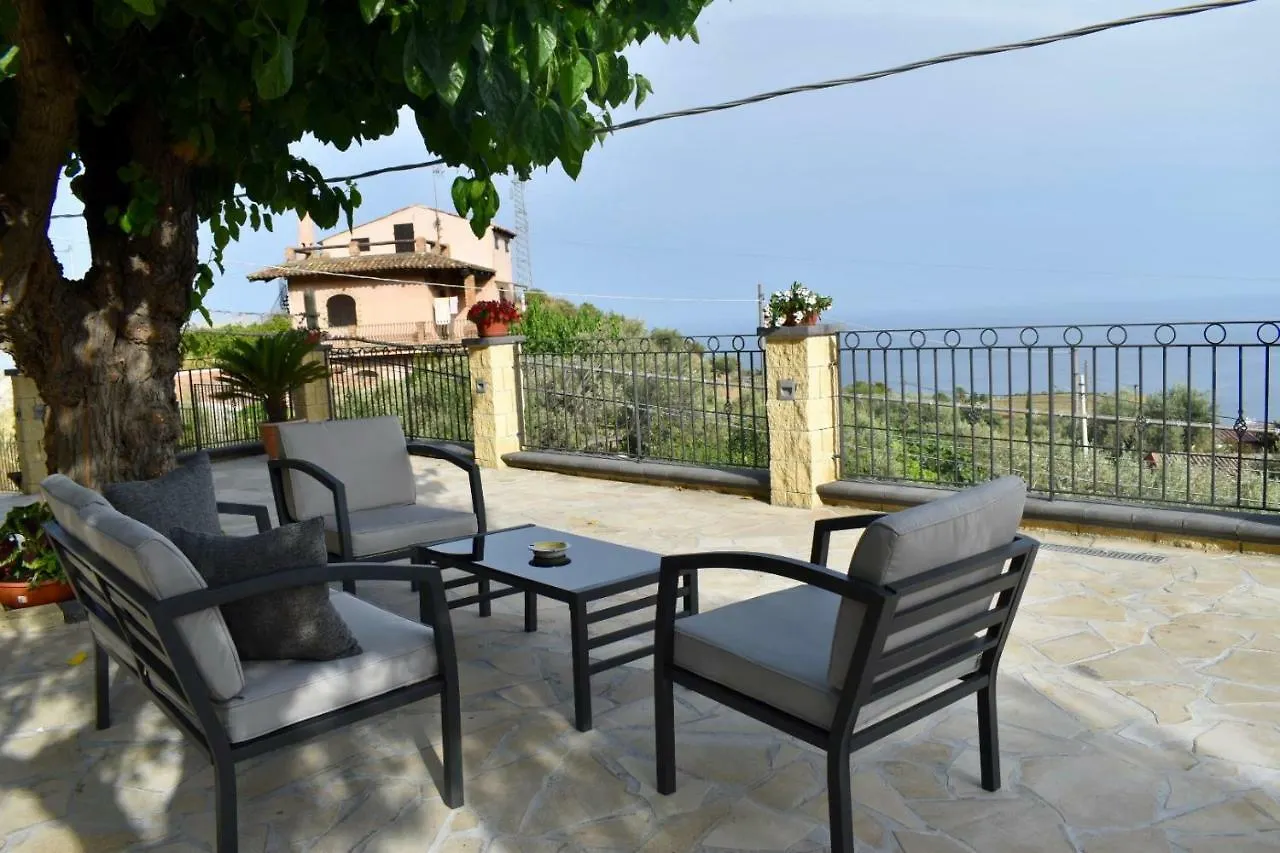 Villa Santoro Mastrissa Taormina 0*,  Itálie